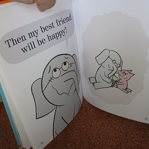 Should I Share My Ice Cream? An Elephant & Piggie Book Hardcover by: Mo Willems - Picture 5 of 6